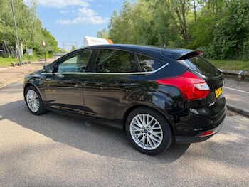 Used Ford Focus 2012 for sale - 78404760: Photo