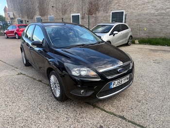 Used Ford Focus 2010 for sale - 79039048: Photo