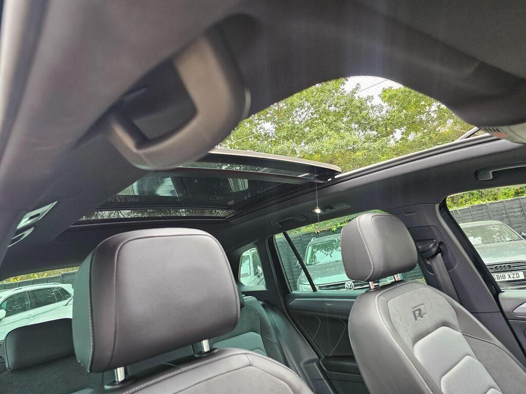 Used Volkswagen Tiguan 2020 for sale - 76484605: Photo 2