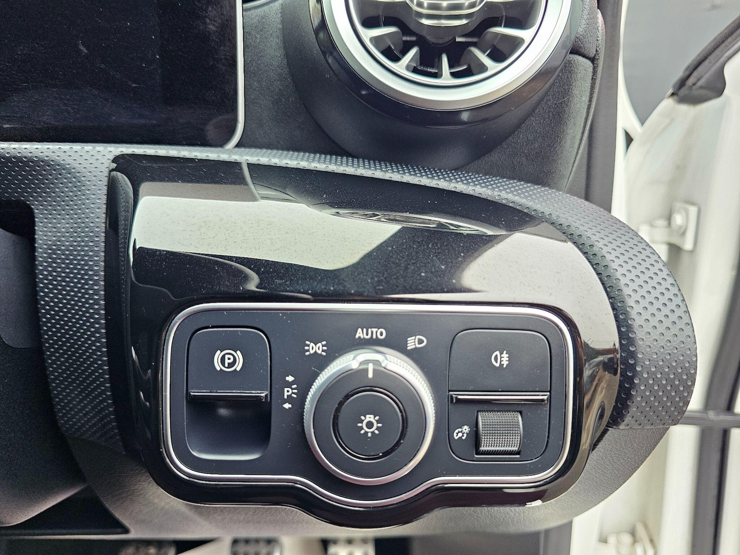 Used Mercedes-Benz A-Class 2019 for sale - 76976672: Photo 52