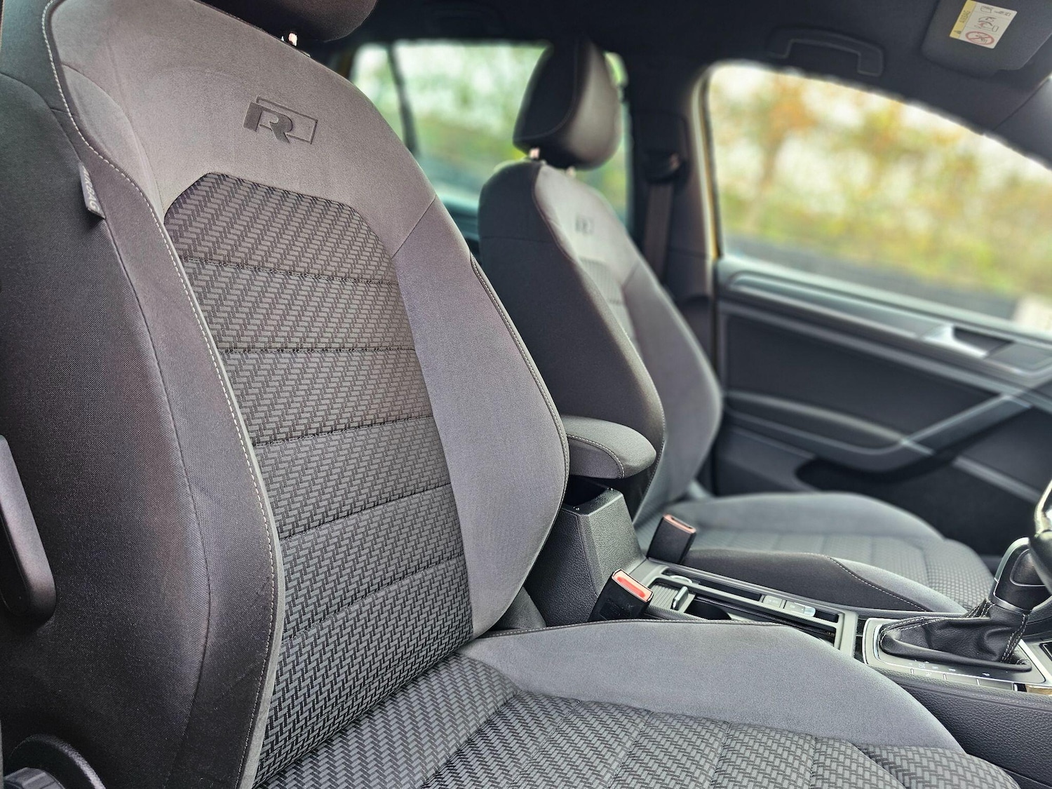 Used Volkswagen Golf 2018 for sale - 76572544: Photo 21