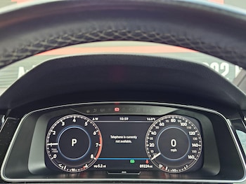 Used Volkswagen Golf 2018 for sale - 76572544: Photo