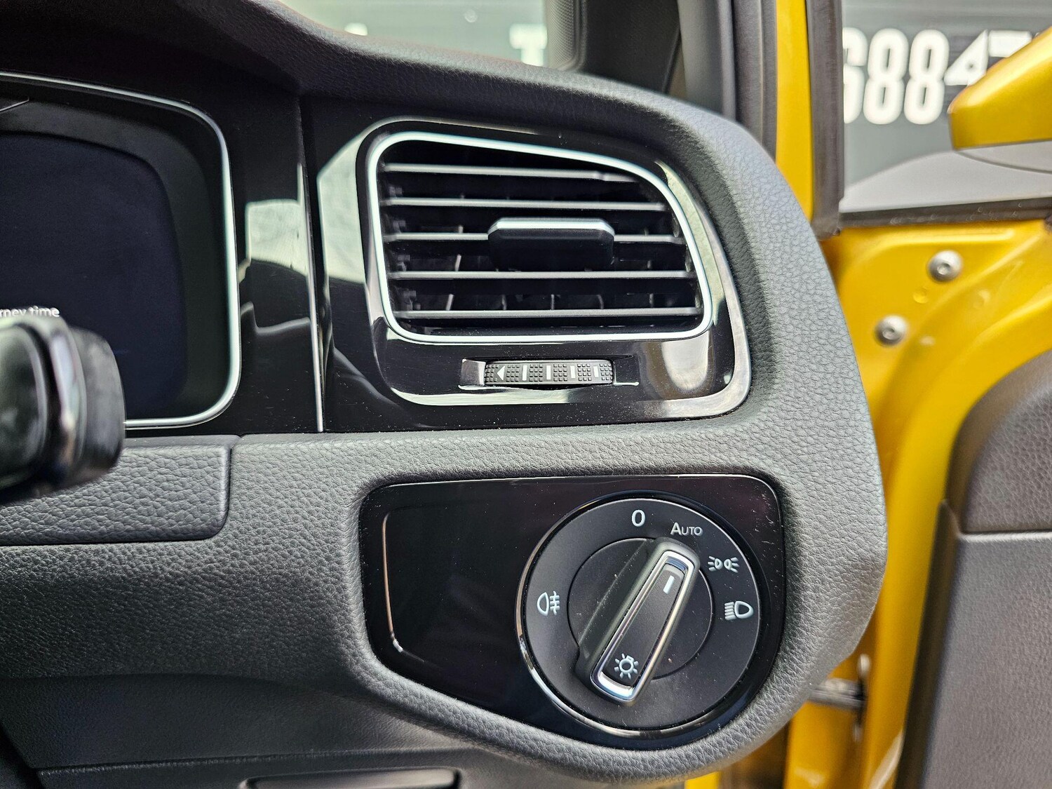 Used Volkswagen Golf 2018 for sale - 76572544: Photo 40