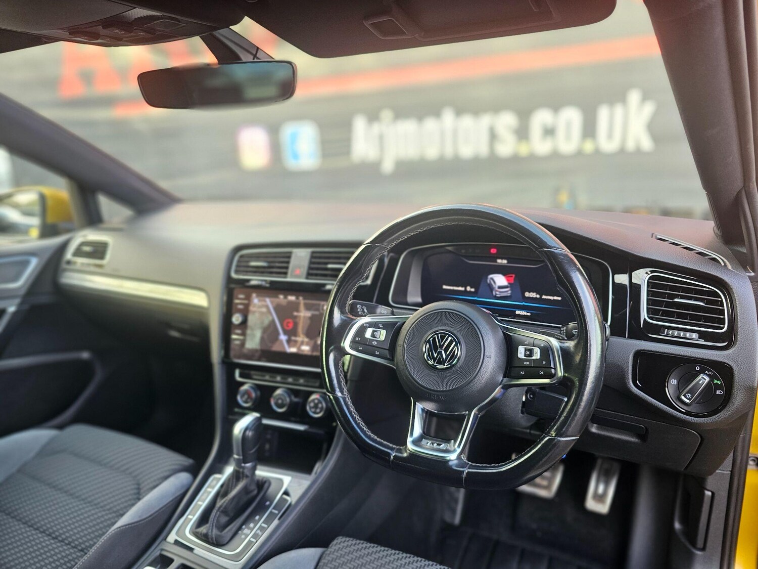 Used Volkswagen Golf 2018 for sale - 76572544: Photo 46