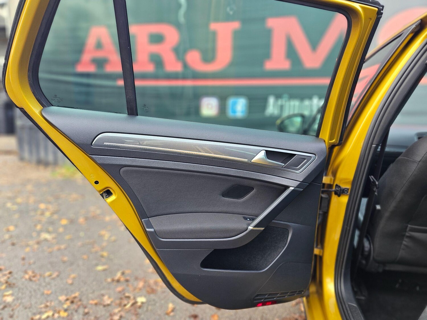 Used Volkswagen Golf 2018 for sale - 76572544: Photo 52