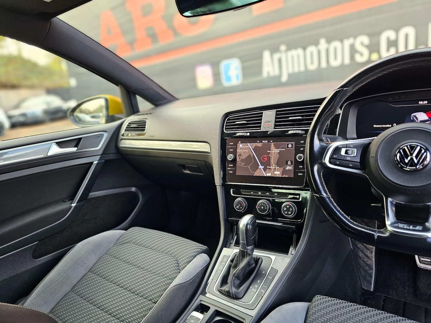 Used Volkswagen Golf 2018 for sale - 76572544: Photo 54