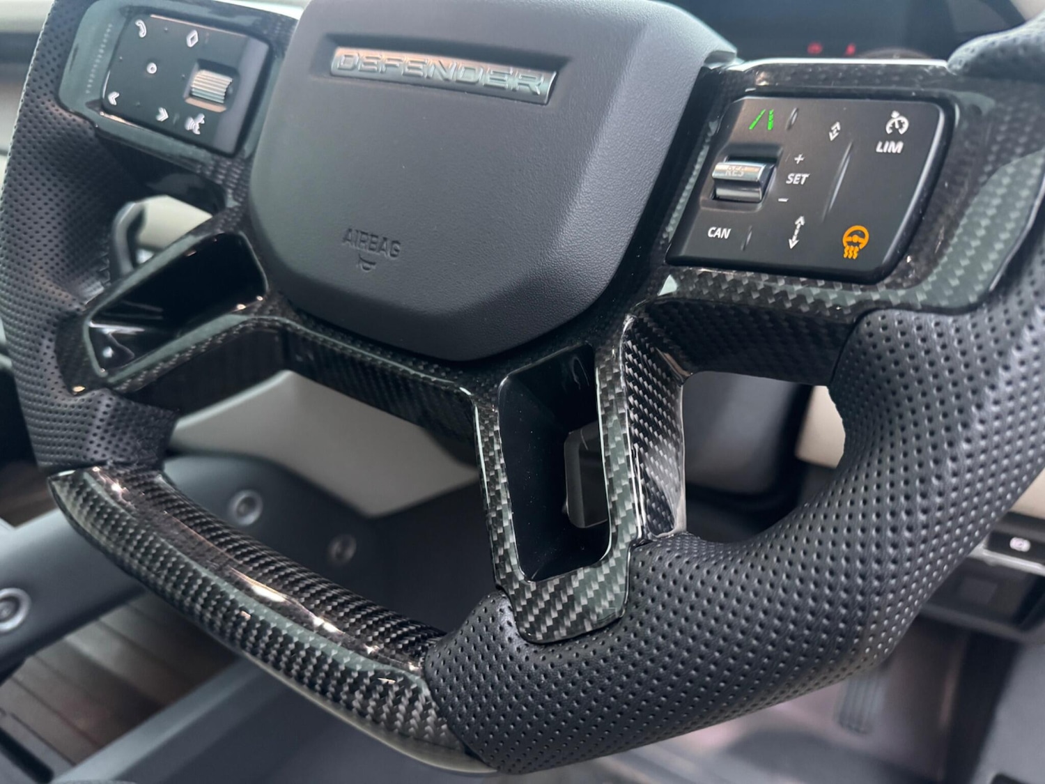 Used Land Rover Defender 2022 for sale - 76200544: Photo 22