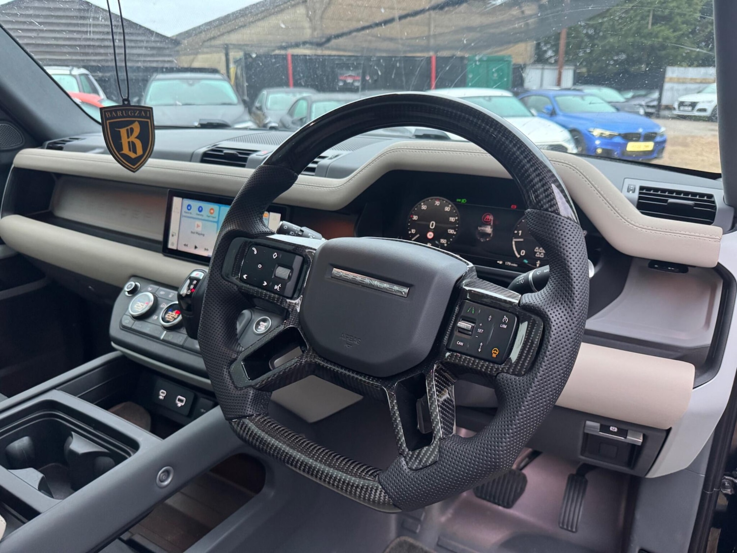 Used Land Rover Defender 2022 for sale - 76200544: Photo 3