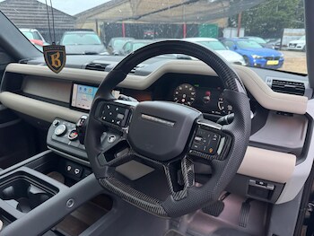 Used Land Rover Defender 110 2022 for sale - 76200544: Photo