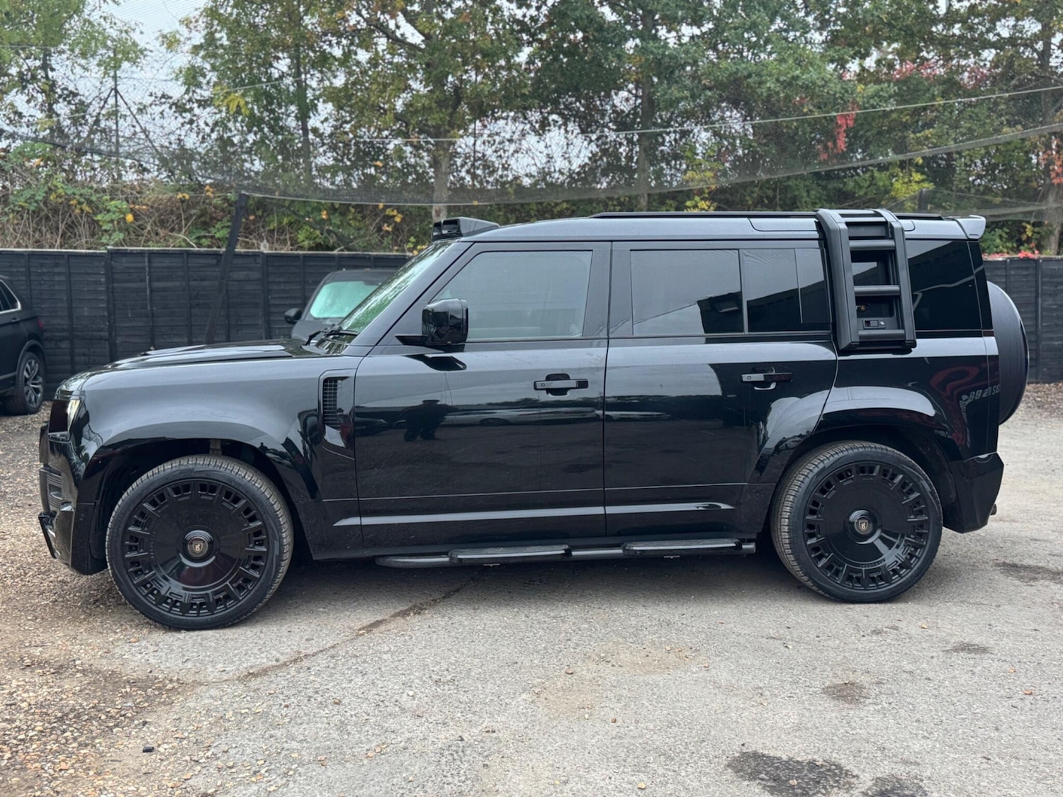 Used Land Rover Defender 2022 for sale - 76200544: Photo 6