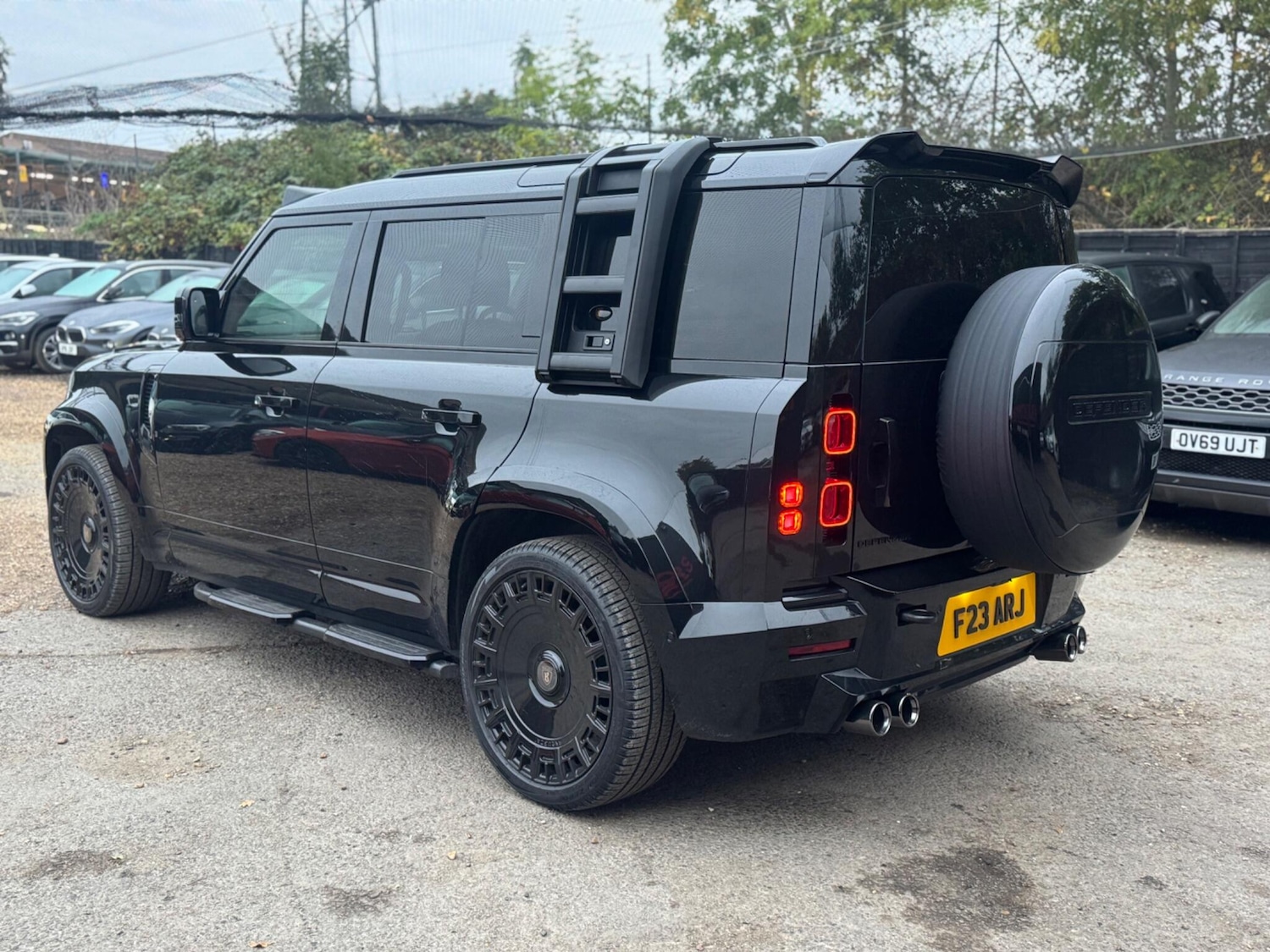 Used Land Rover Defender 2022 for sale - 76200544: Photo 7