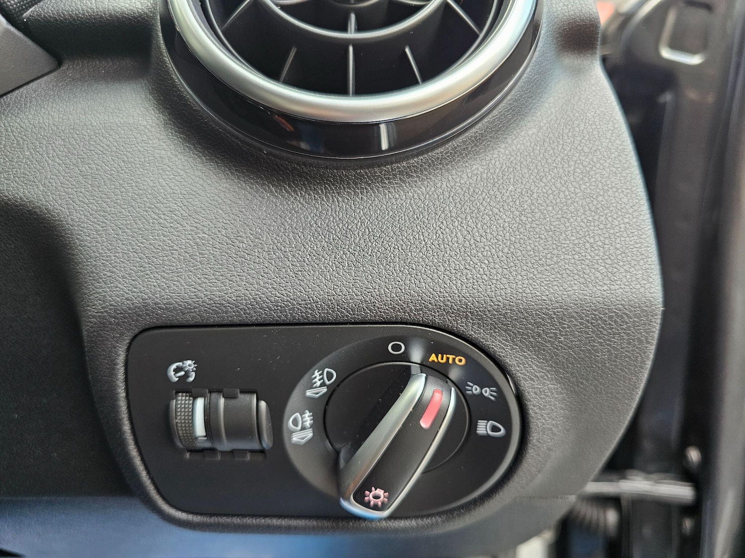 Vehicle 33
