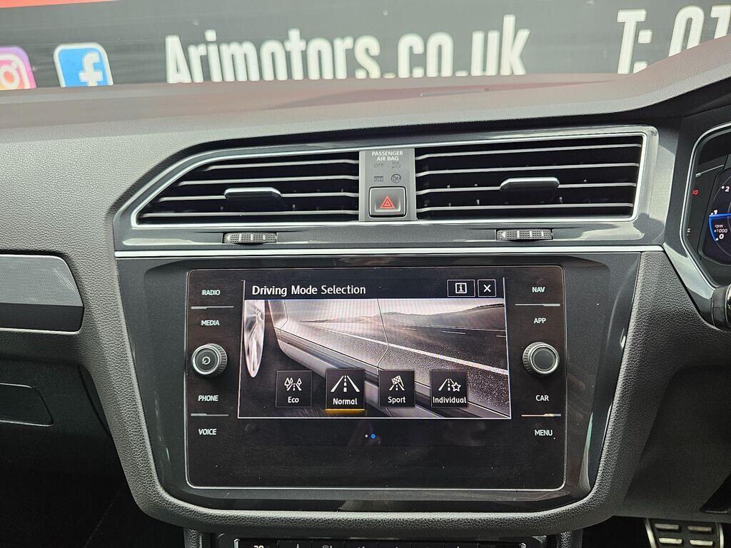 Used Volkswagen Tiguan for sale - 76440496: Photo 10