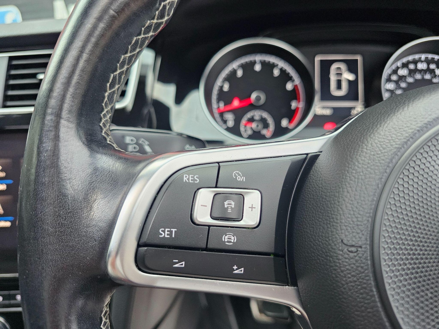 Used Volkswagen Golf 2018 for sale - 76592731: Photo 16