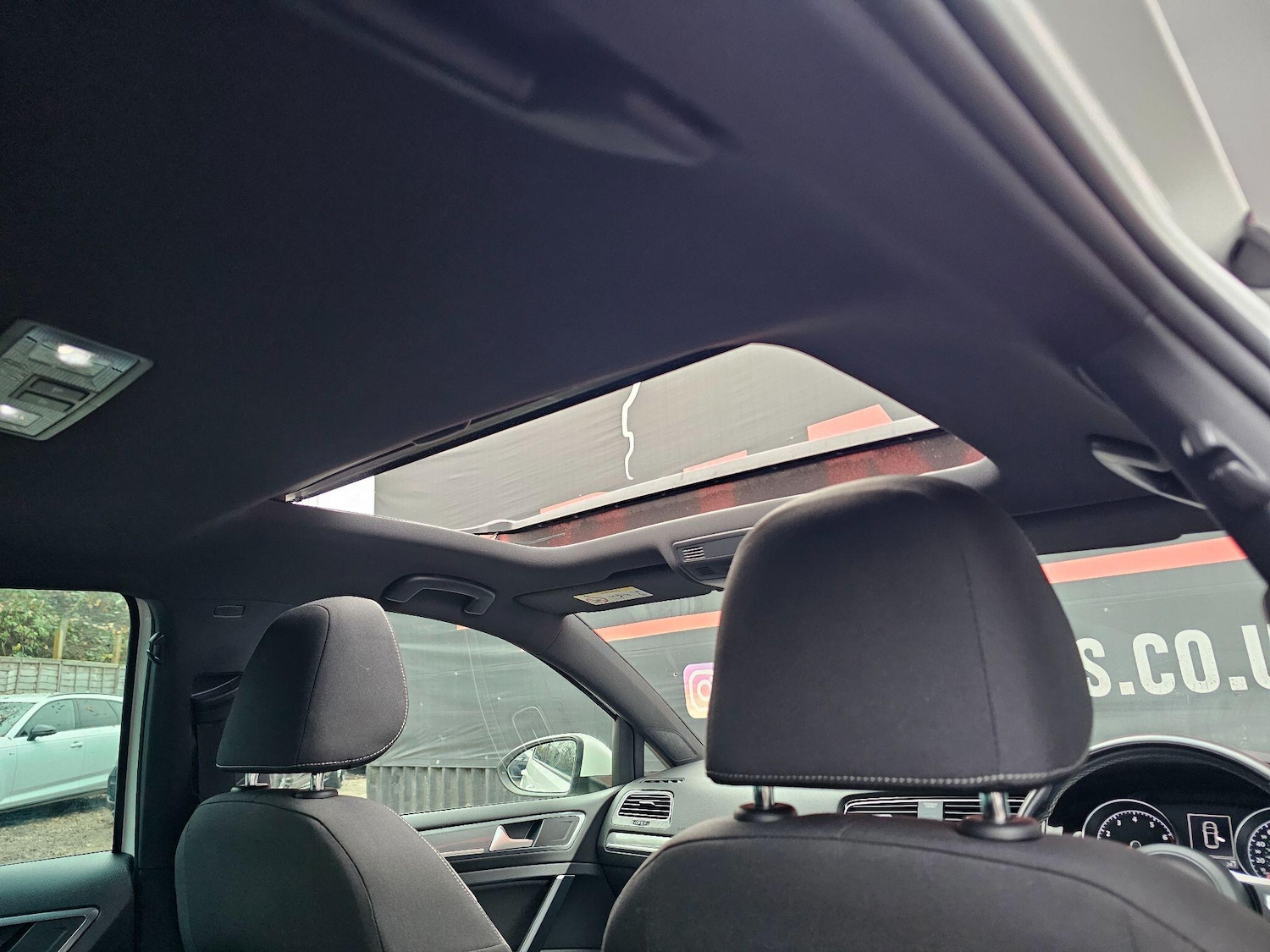 Used Volkswagen Golf 2018 for sale - 76592731: Photo 24