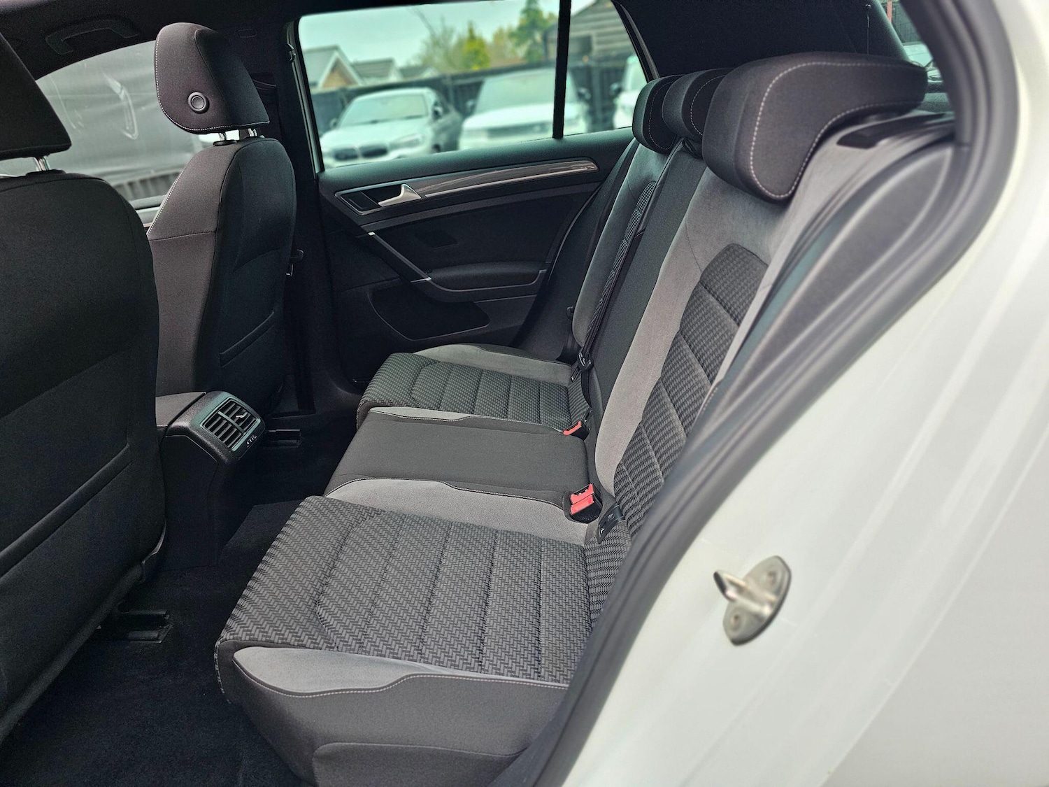 Used Volkswagen Golf 2018 for sale - 76592731: Photo 34