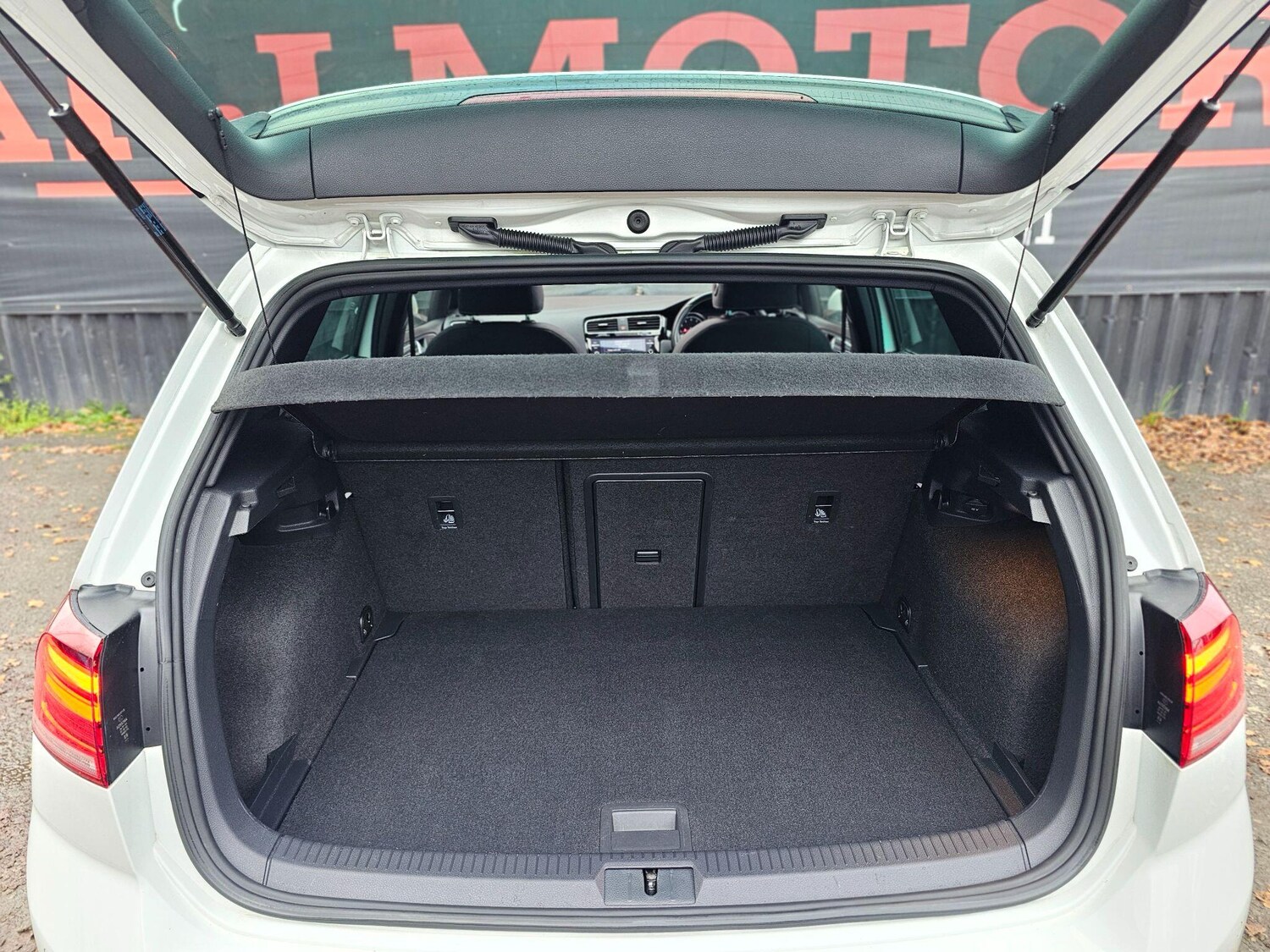 Used Volkswagen Golf 2018 for sale - 76592731: Photo 60