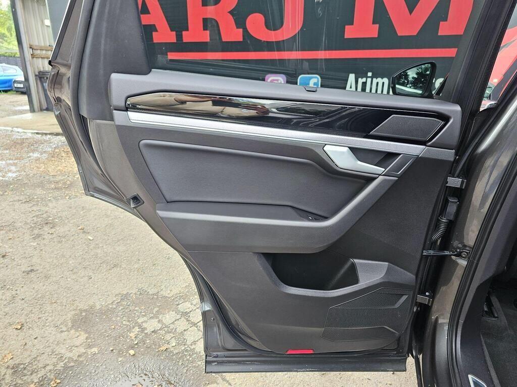 Used Volkswagen Touareg 2019 for sale - 76174986: Photo 33