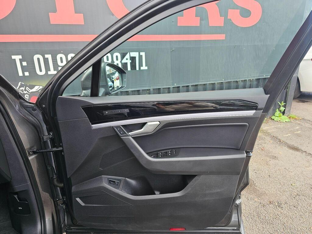 Used Volkswagen Touareg 2019 for sale - 76174986: Photo 35