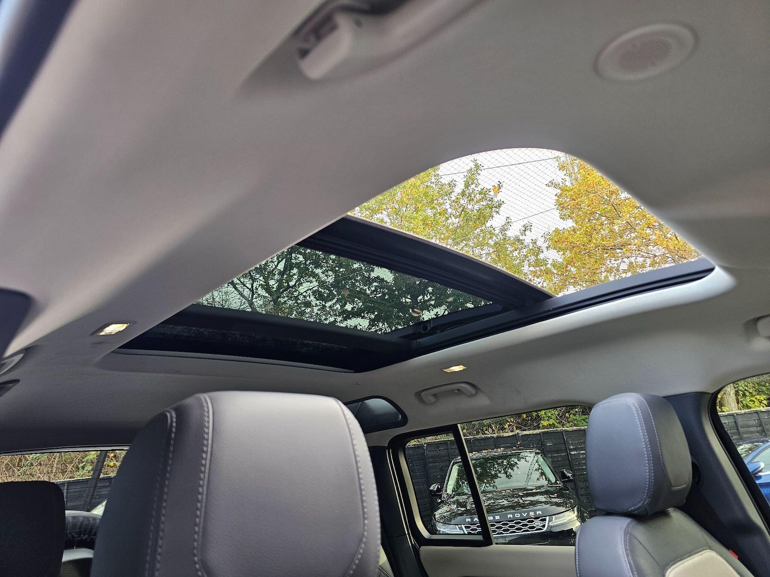 Used Land Rover Defender 2022 for sale - 76440731: Photo 13