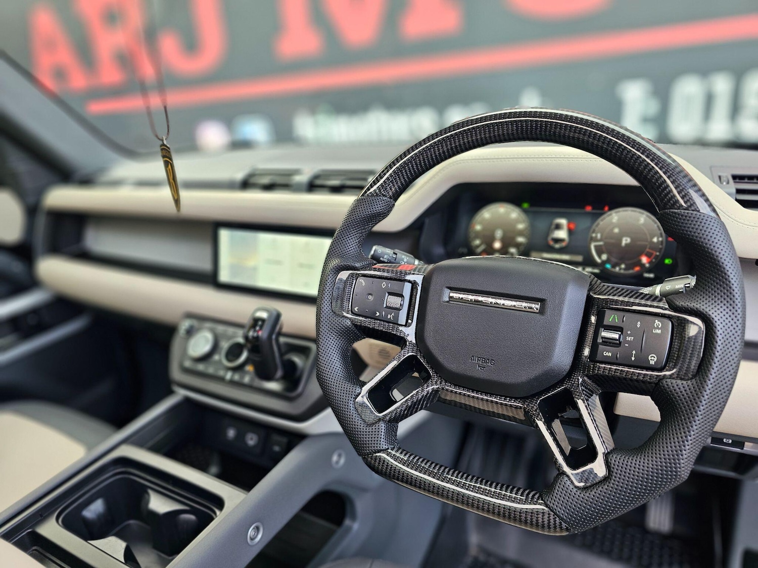 Used Land Rover Defender 2022 for sale - 76440731: Photo 18