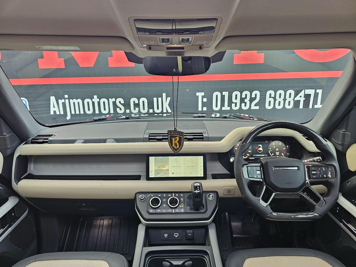 Used Land Rover Defender 2022 for sale - 76440731: Photo 2