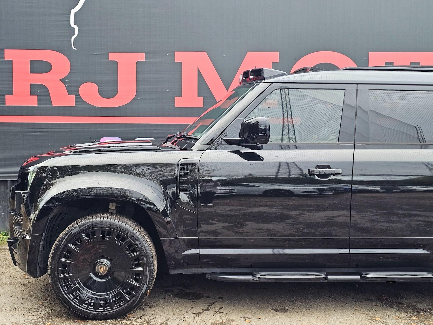 Used Land Rover Defender 2022 for sale - 76440731: Photo 20