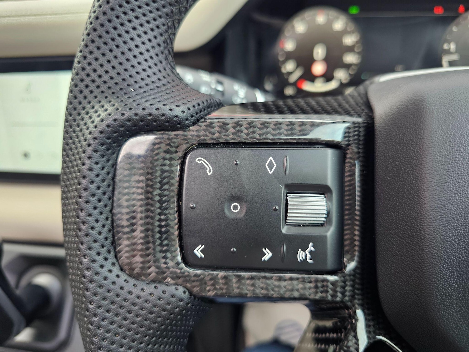 Used Land Rover Defender 2022 for sale - 76440731: Photo 36