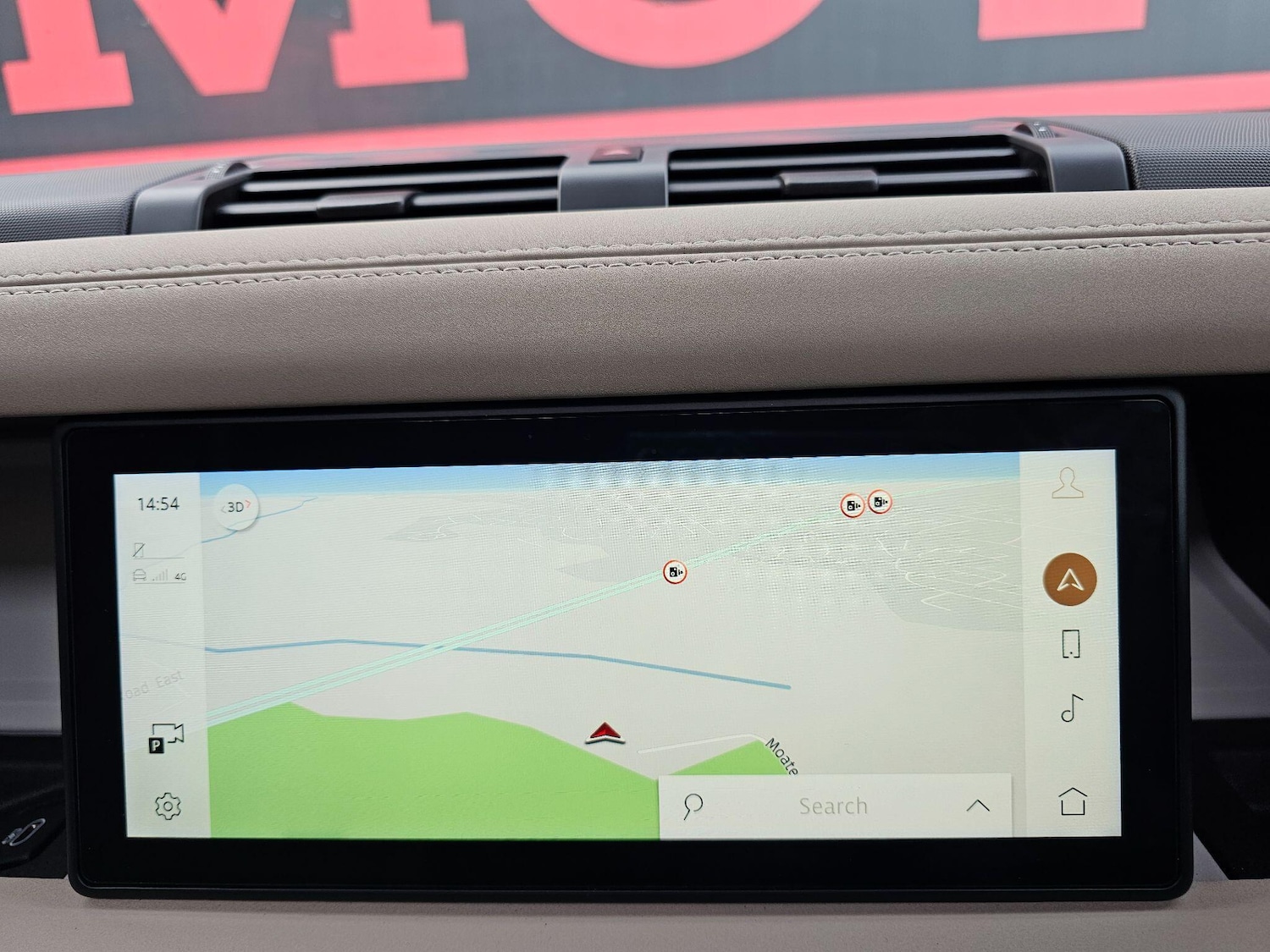 Used Land Rover Defender 2022 for sale - 76440731: Photo 40