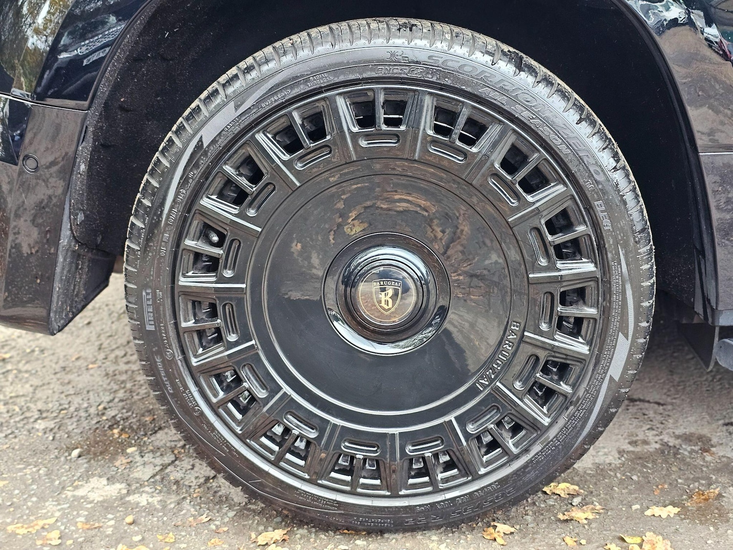 Used Land Rover Defender 2022 for sale - 76440731: Photo 5