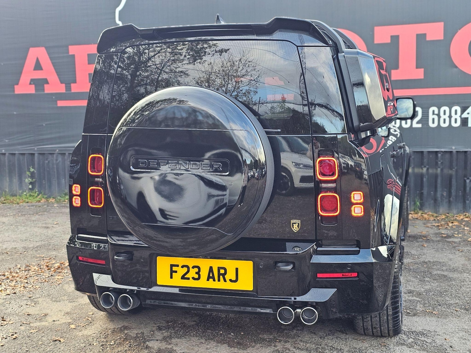 Used Land Rover Defender 2022 for sale - 76440731: Photo 8