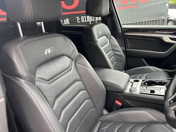 Used Volkswagen Touareg 2019 for sale - 75401029: Photo