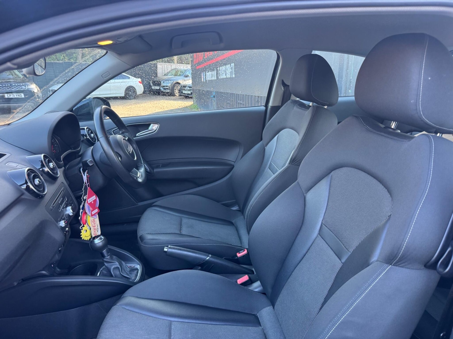 Used Audi A1 2011 for sale - 76377528: Photo 6