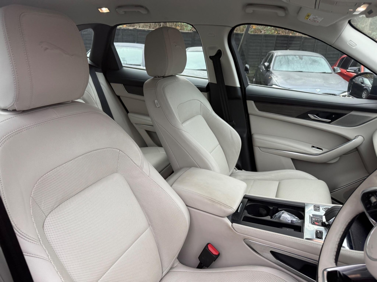 Used Jaguar F-Pace 2021 for sale - 76965216: Photo 11