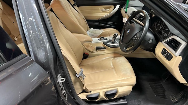 Used BMW 3 Series 2017 for sale - 76307505: Photo 2