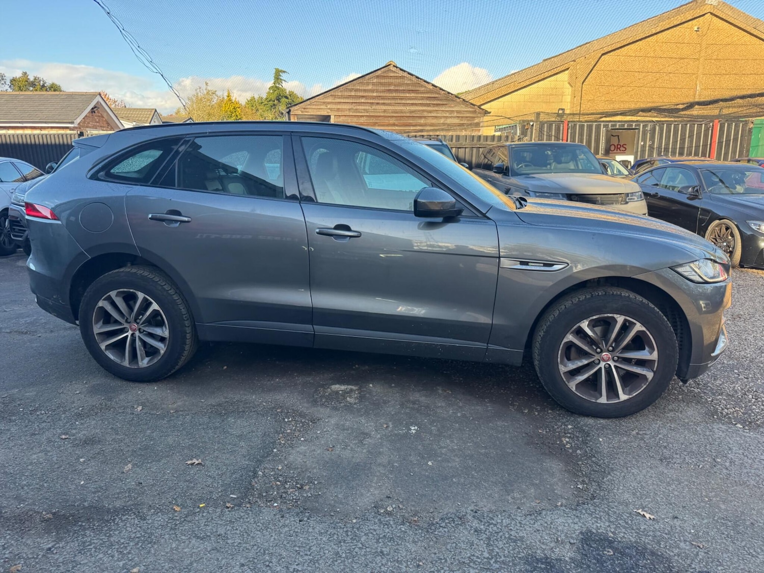 Used Jaguar F-Pace for sale - 76318131: Photo 2
