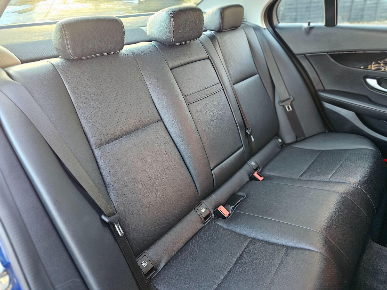 Used Mercedes-Benz C Class 2019 for sale - 76398873: Photo 12