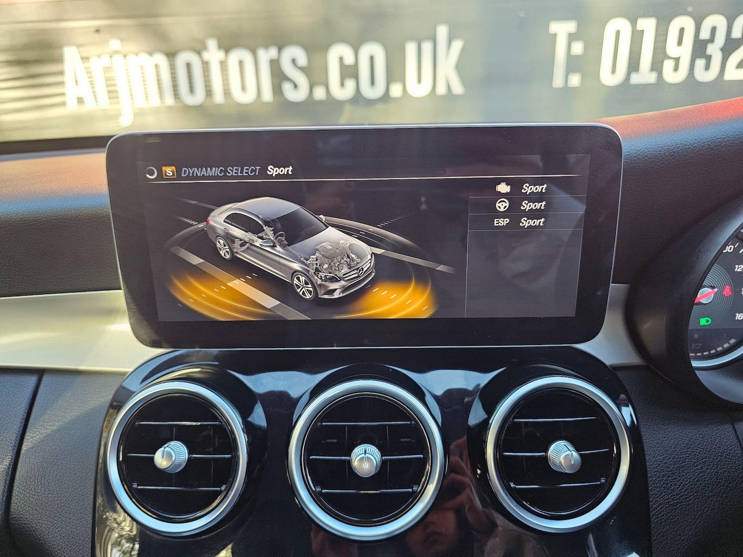 Used Mercedes-Benz C Class 2019 for sale - 76398873: Photo 3