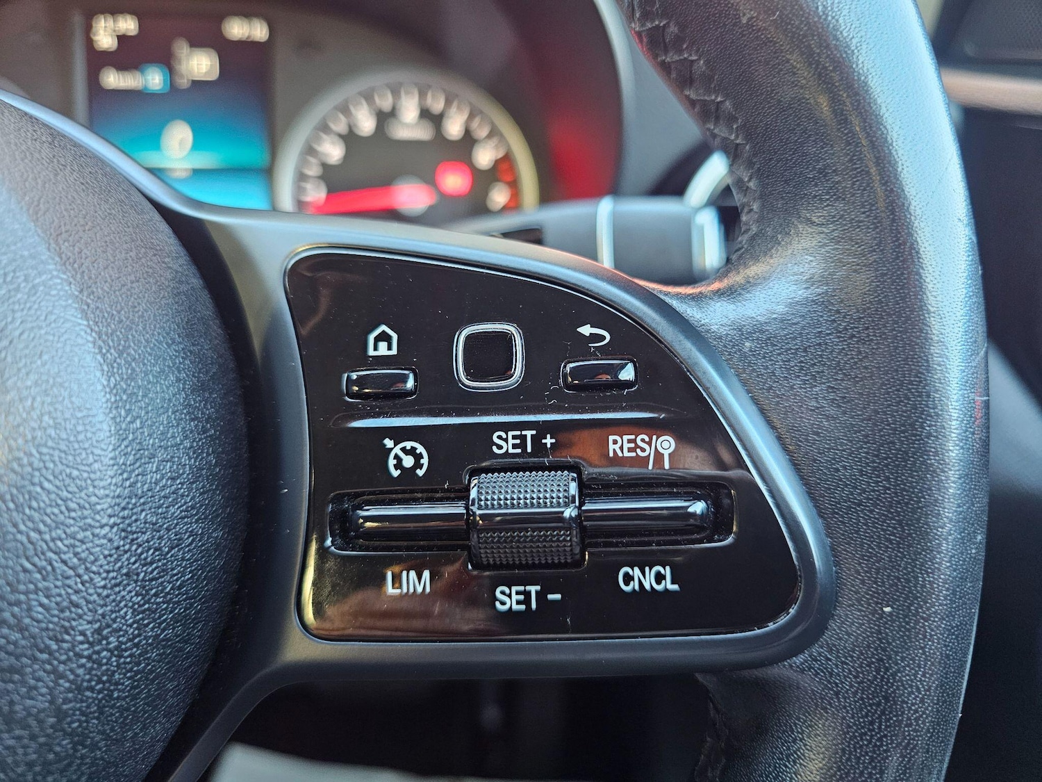 Used Mercedes-Benz C Class 2019 for sale - 76398873: Photo 51