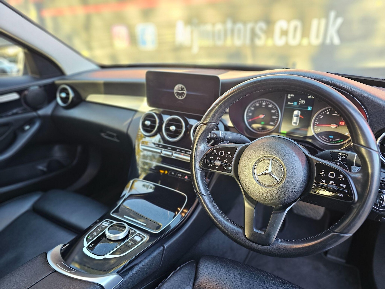 Used Mercedes-Benz C Class 2019 for sale - 76398873: Photo 8