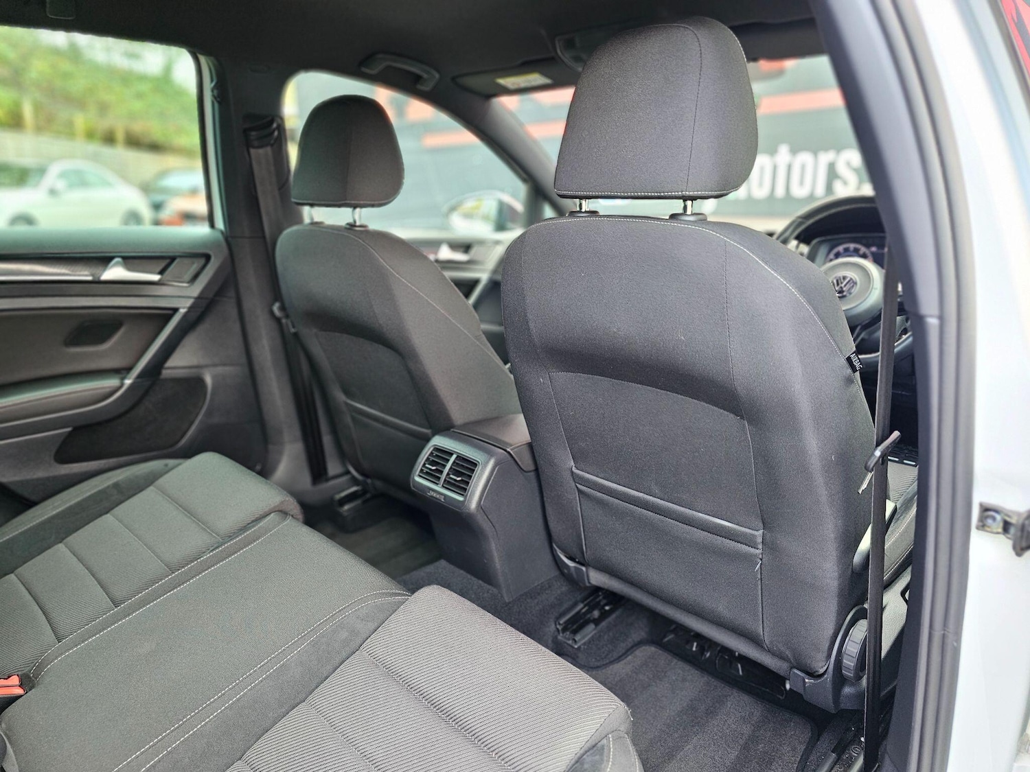 Used Volkswagen Golf 2018 for sale - 76337545: Photo 30