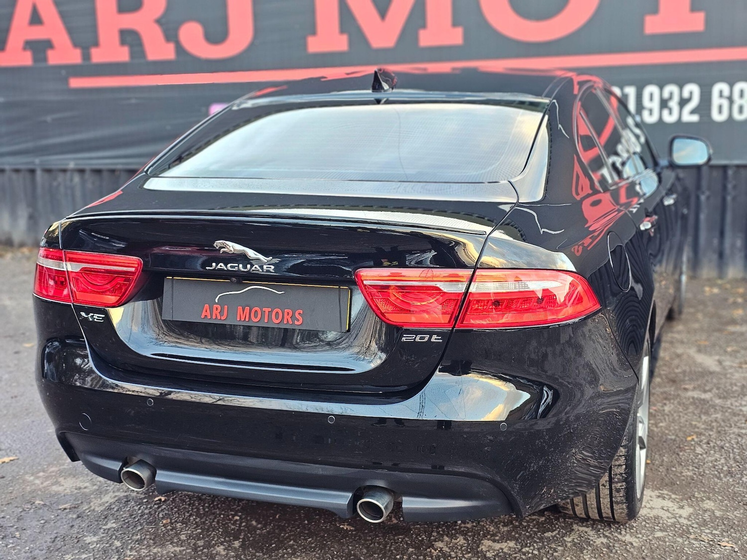 Used Jaguar XE 2018 for sale - 76898949: Photo 10