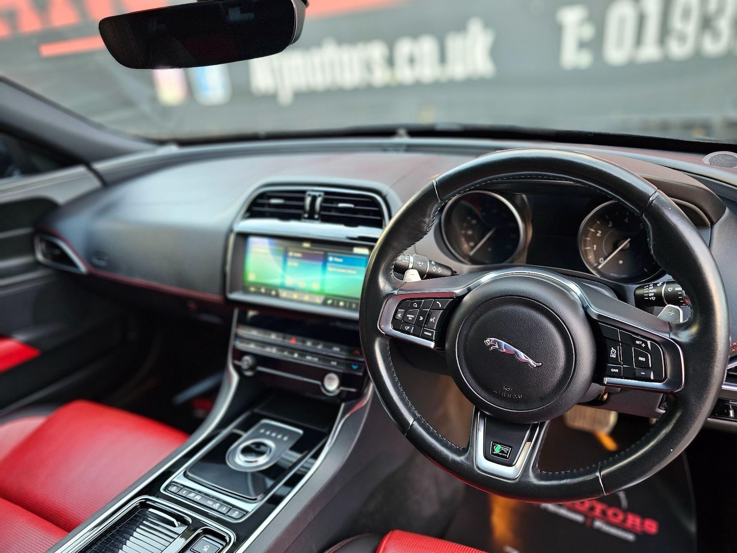 Used Jaguar XE 2018 for sale - 76898949: Photo 14