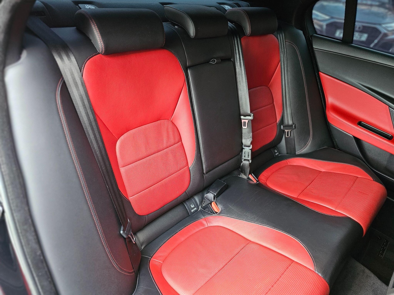 Used Jaguar XE 2018 for sale - 76898949: Photo 20