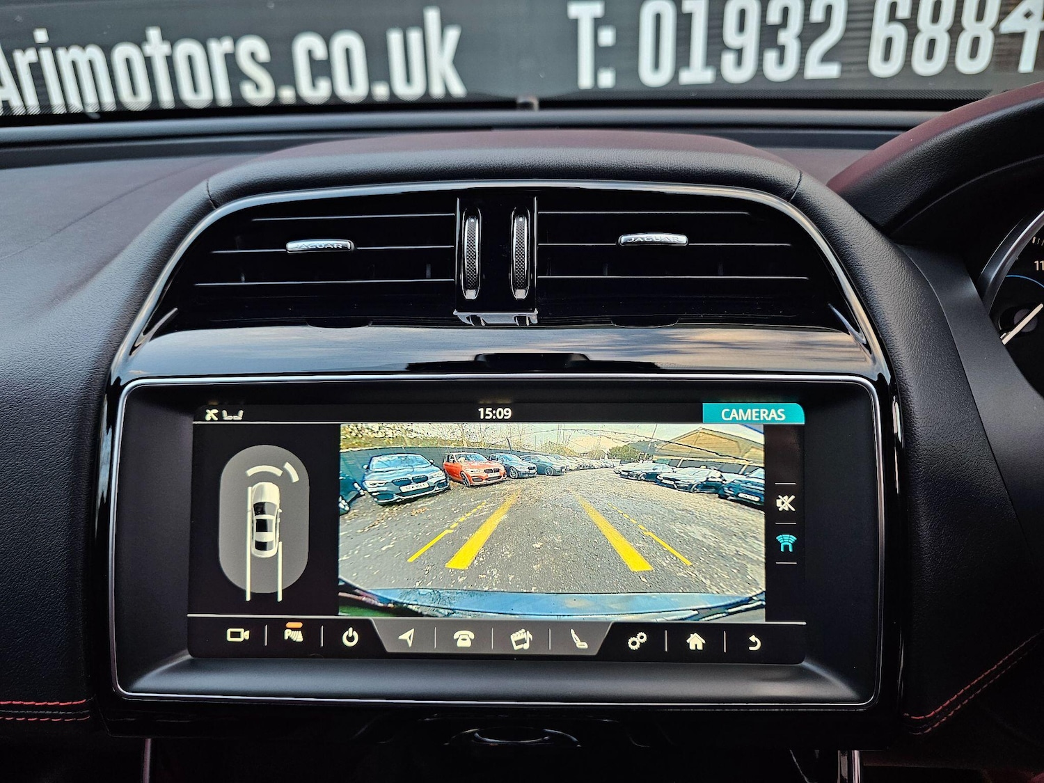 Used Jaguar XE 2018 for sale - 76898949: Photo 3