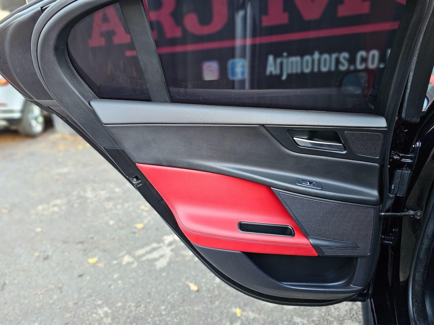 Used Jaguar XE 2018 for sale - 76898949: Photo 35