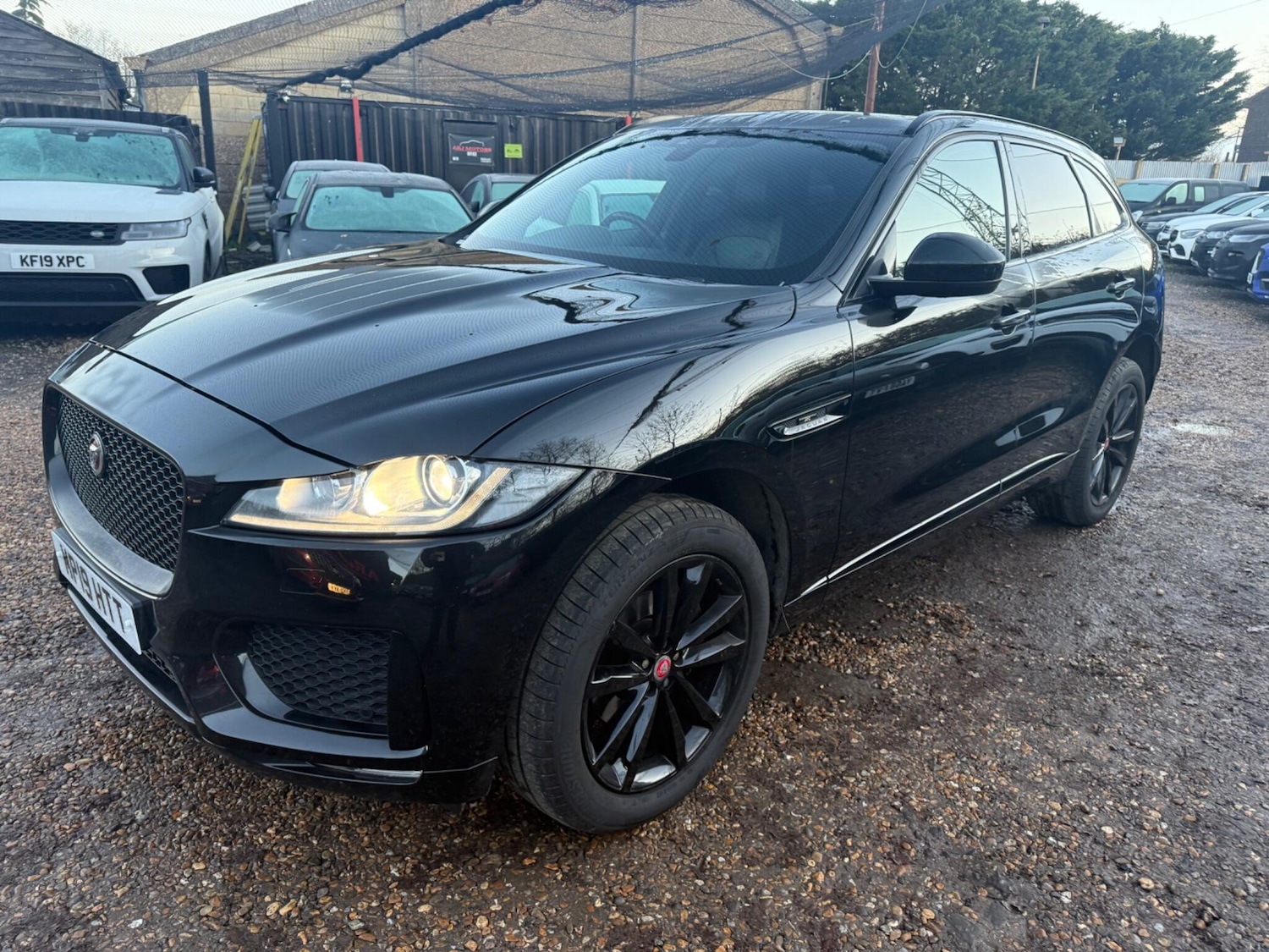 Used Jaguar F-Pace 2019 for sale - 77015604: Photo 4