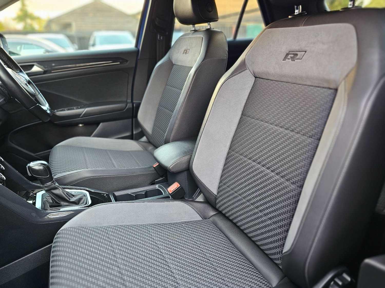 Used Volkswagen T-Roc 2019 for sale - 76752471: Photo 18