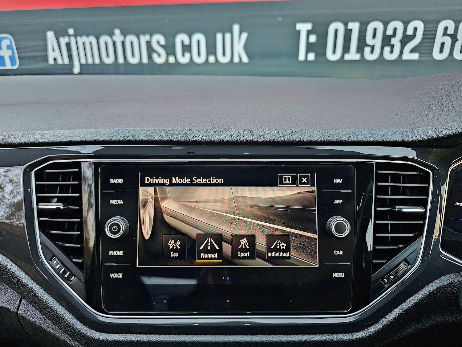 Used Volkswagen T-Roc 2019 for sale - 76752471: Photo 19