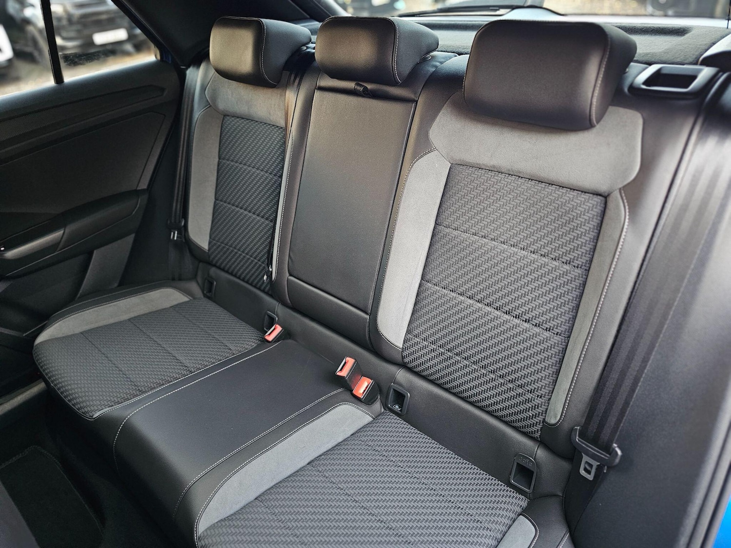 Used Volkswagen T-Roc 2019 for sale - 76752471: Photo 24